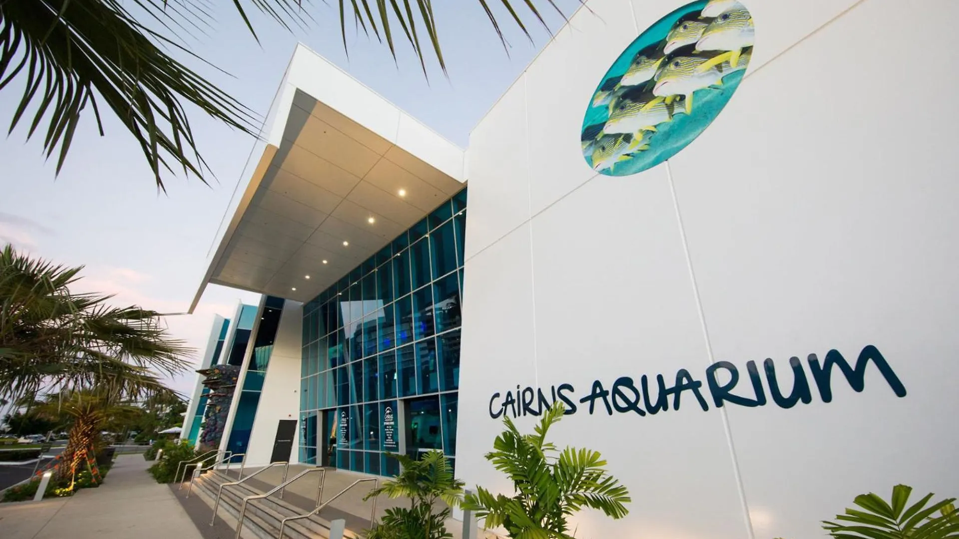 Stunning Coastal 3 Bedroom Apartment In Cairns Cbd Αυστραλία